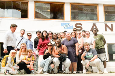 Group picture of international guests of the Summer School from Texas at the harbor in Dortmund. from right: Dragos Paun (Romania, Bábes Bolyai, Cluj), Martin Kissler, Rhett Vorster, Miguel Sánchez Lopez, Pia Becker, Martin Kuhn all (Fachhochschule Dortmund), Lauren Krznarich and Lauren Minaudo and students from UTA University.__Group picture of international guests of the Summer School from Texas at the harbor in Dortmund.from right: Dragos Paun (Romania, Bábes Bolyai, Cluj), Martin Kissler, Rhett Vorster, Miguel Sánchez Lopez, Pia Becker, Martin Kuhn (Fachhochschule Dortmund), Lauren Krznarich and Lauren Minaudo and students from UTA University.