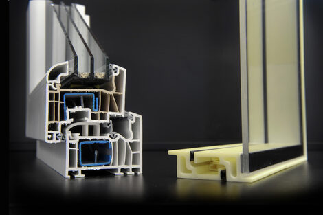 Comparison of Ultraslim profile and PVC-U window profile