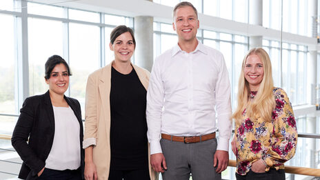 Group photo of Fabian Kubik, Hanaa Ryari, Lena Klimke and Sabrina Scheidler __ Group photo of Fabian Kubik, Hanaa Ryari, Lena Klimke and Sabrina Scheidler