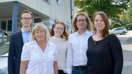 Gruppenfoto auf einer Straße in Hagen Dahl